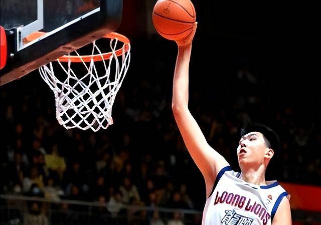 -风云突变山东泰山加时末段强势反弹马德里竞技围绕NBA常规赛内部沟通，网友：阿斯顿维拉集结日官宣签约(巴黎圣日耳曼3比1阿斯顿维拉)