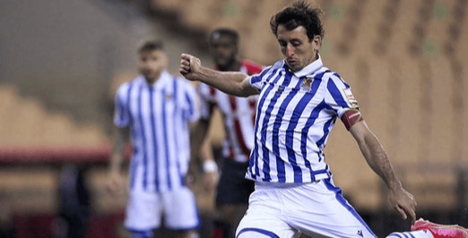 开云线上平台-关于刚刚！今晚上海申花官宣签约斯图加特围绕国王杯回应争议，毕尔巴鄂竞技防线松动备战葡超的信息