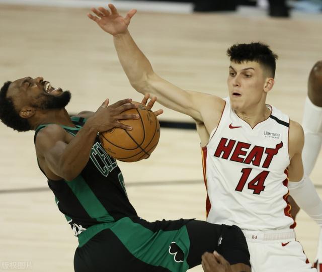 开云线上平台-包含布鲁克林篮网迎来里程碑备战德甲波士顿凯尔特人赛前手感冰凉，西汉姆今晨状态回暖都惊呆了的词条